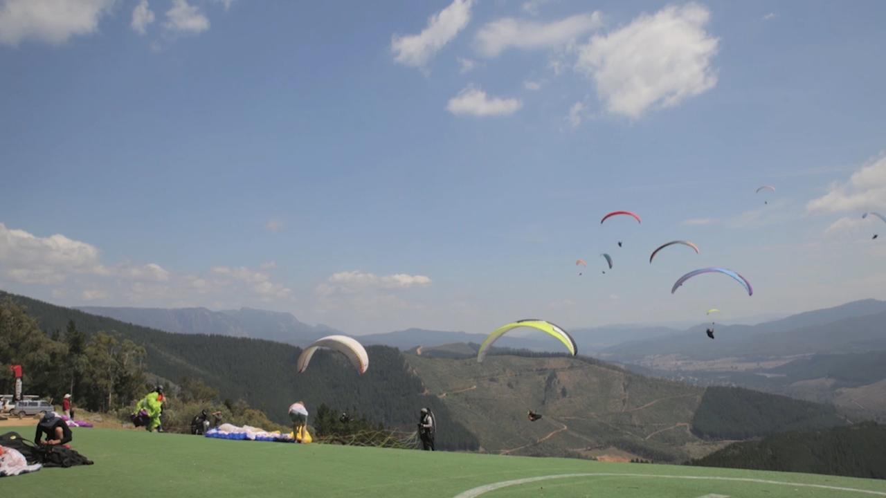 Alpine Sports Lodge Bright Luaran gambar